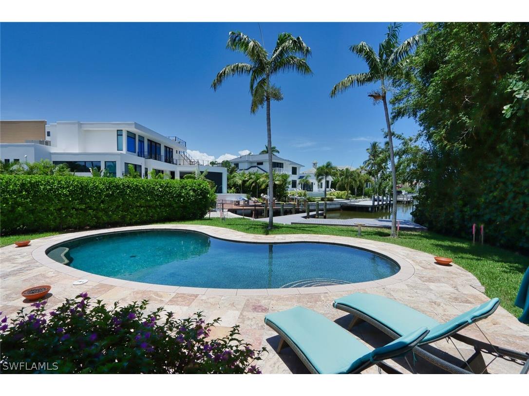 2201 Beacon Lane Naples FL 34103 226010969 image34