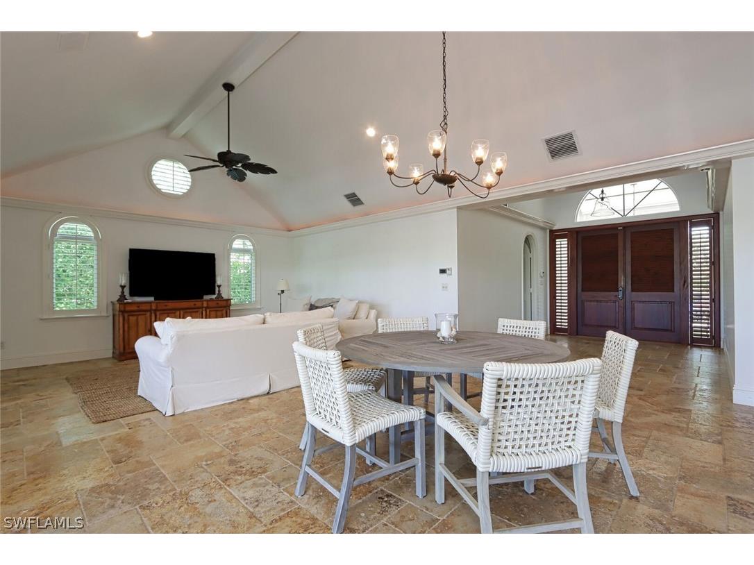 2201 Beacon Lane Naples FL 34103 226010969 image5