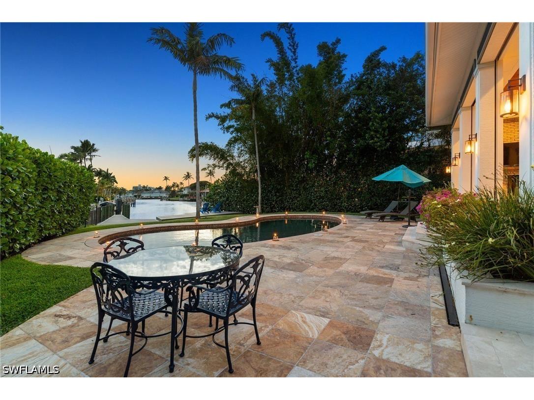 2201 Beacon Lane Naples FL 34103 226018596 image25
