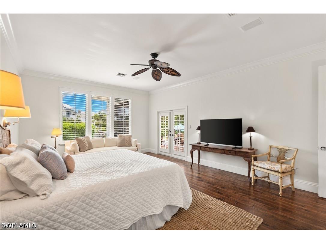 2201 Beacon Lane Naples FL 34103 226018596 image8