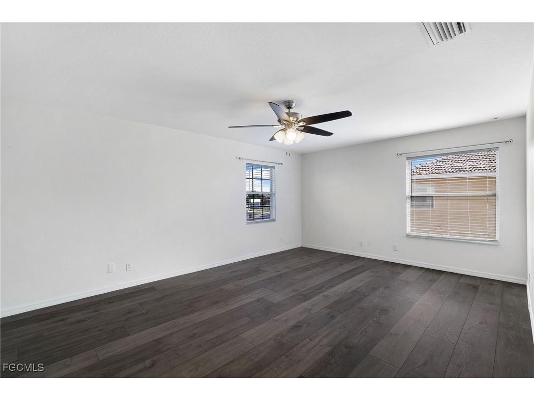 2201 Cape Heather Circle Cape Coral FL 33991 2025022328 image33