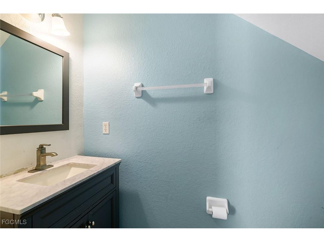 2201 Cape Heather Circle Cape Coral FL 33991 2025022328 image38