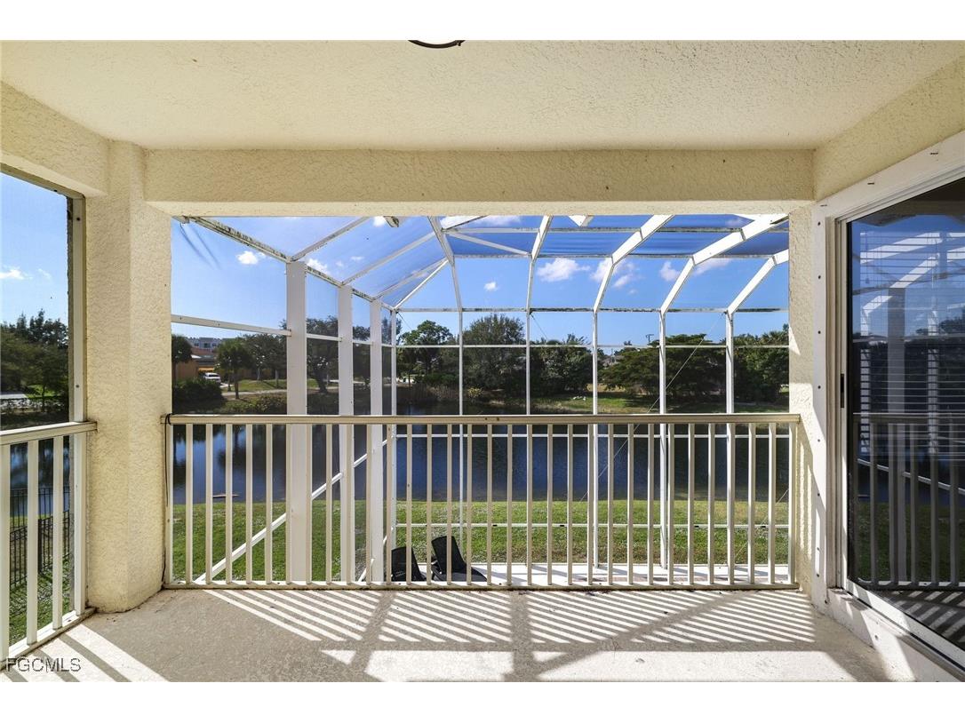 2201 Cape Heather Circle Cape Coral FL 33991 2025022328 image40