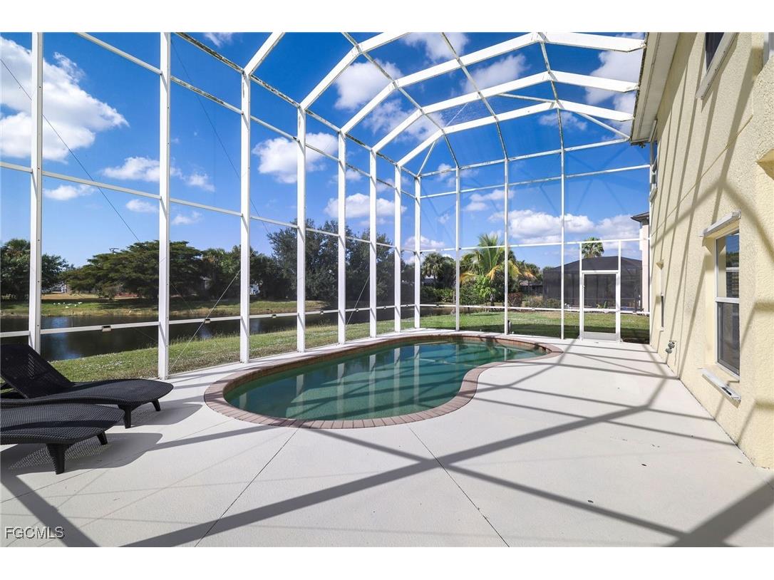 2201 Cape Heather Circle Cape Coral FL 33991 2025022328 image44