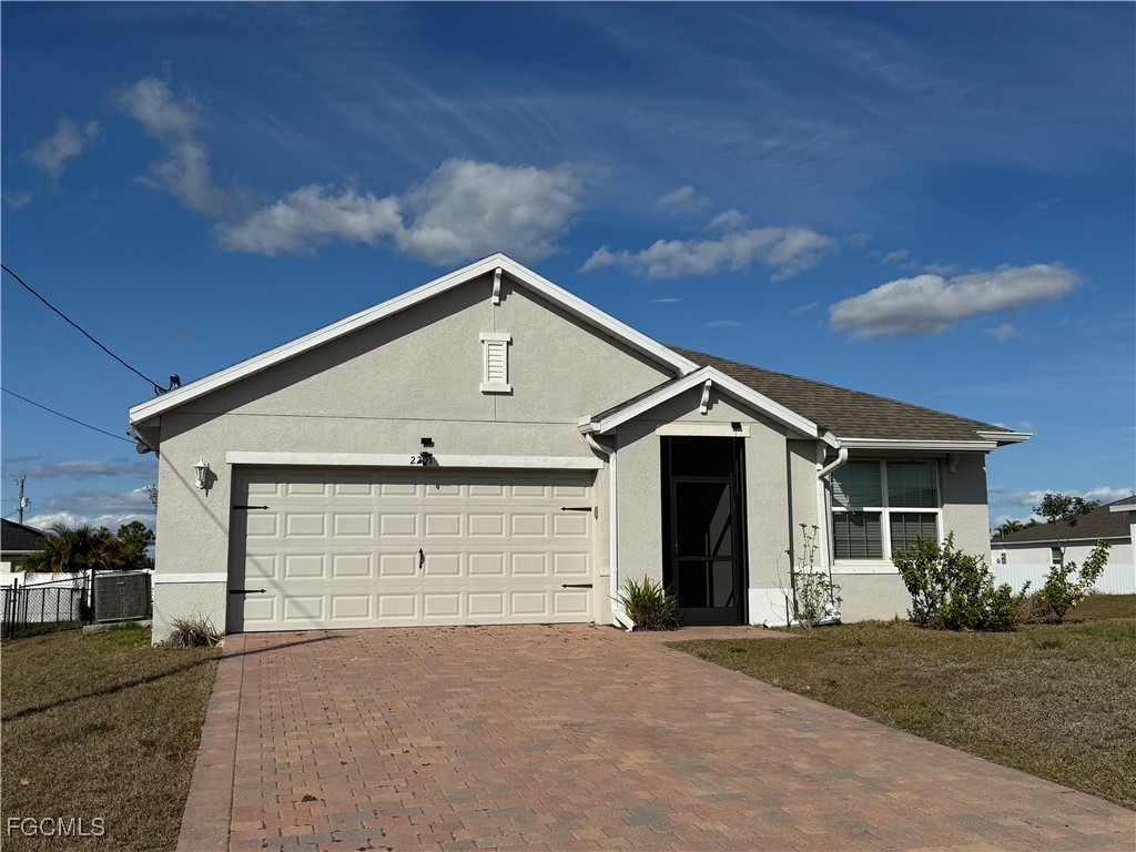 2201 NW 24th Terrace Cape Coral FL 33993 2026003958 image2