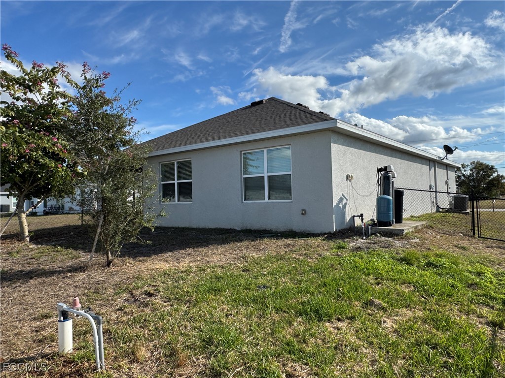 2201 NW 24th Terrace Cape Coral FL 33993 2026003958 image32