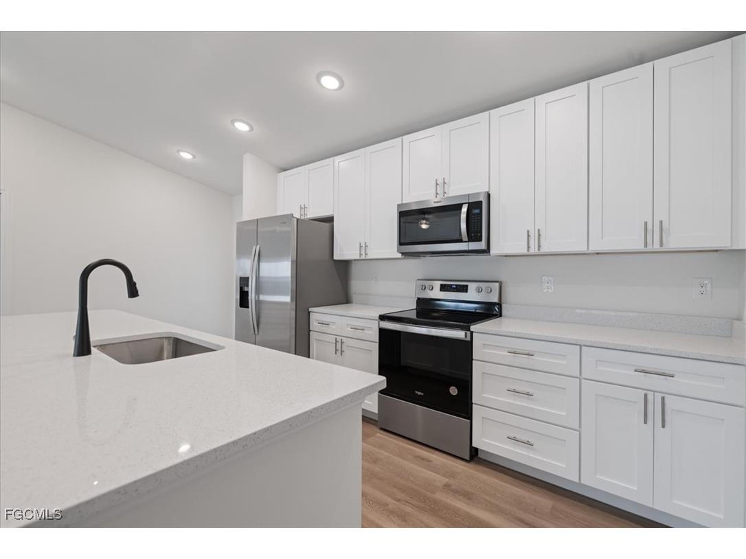 2201 NW 2nd Avenue Cape Coral FL 33993 2025016722 image11