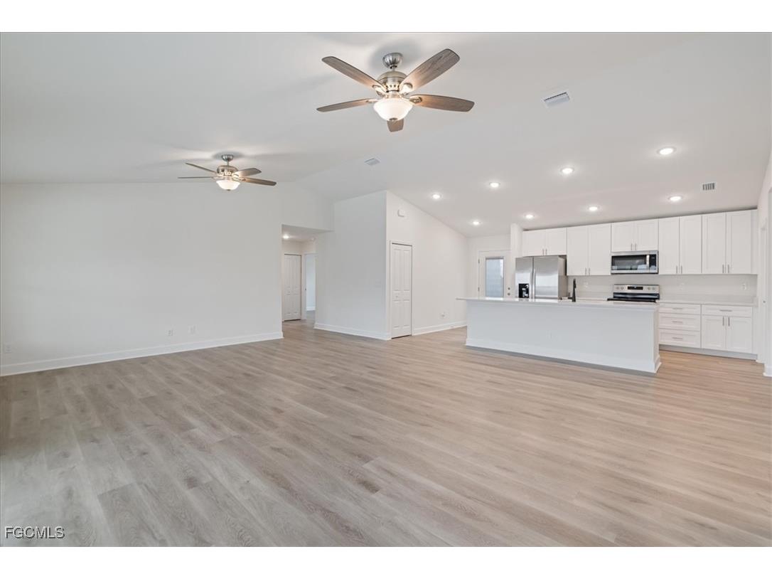 2201 NW 2nd Avenue Cape Coral FL 33993 2025016722 image13