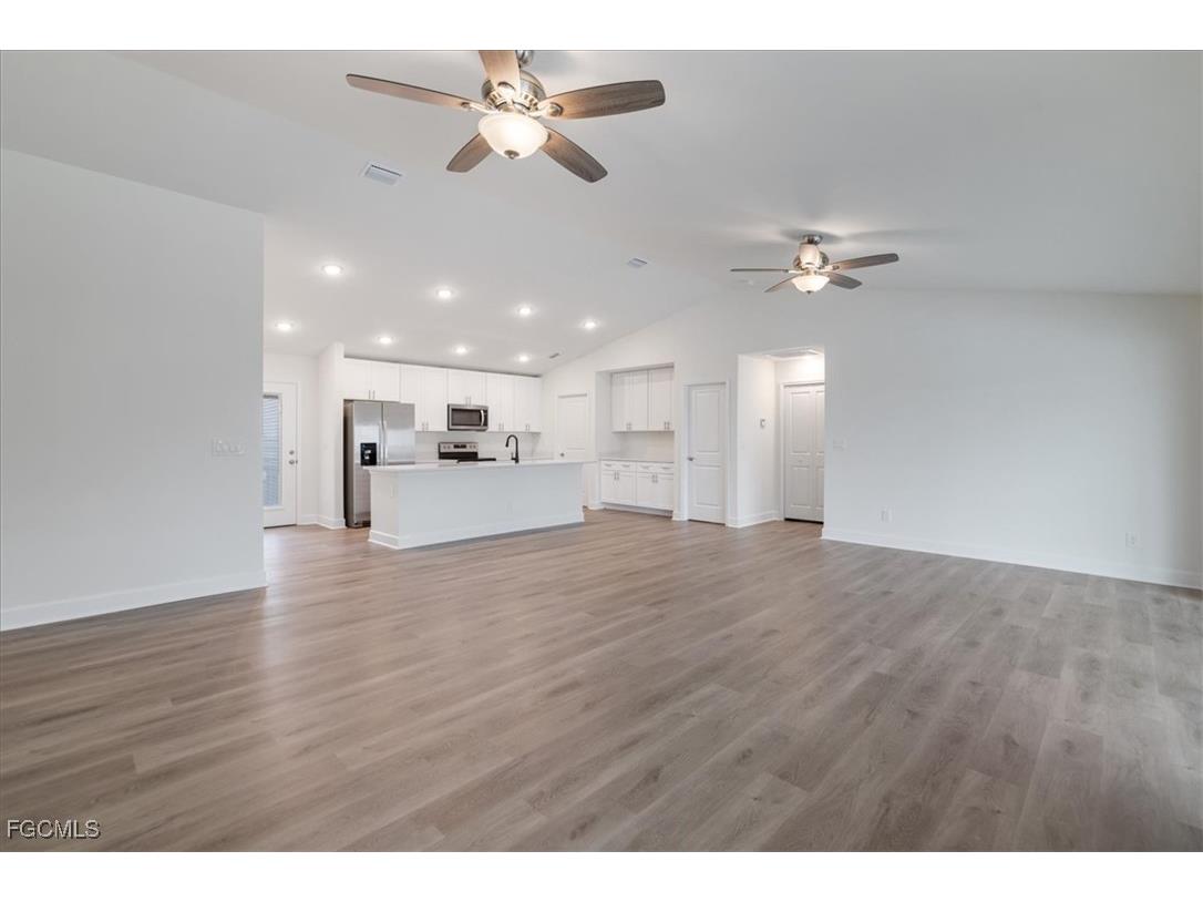 2201 NW 2nd Avenue Cape Coral FL 33993 2025016722 image14