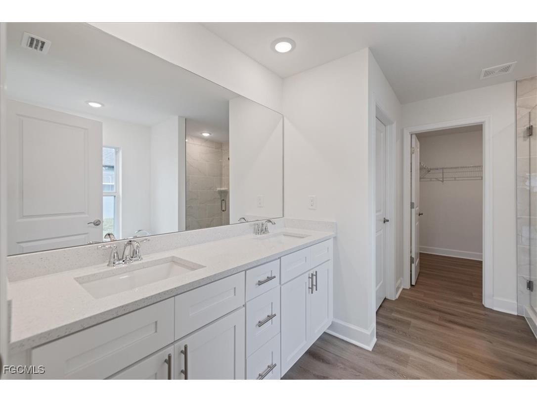 2201 NW 2nd Avenue Cape Coral FL 33993 2025016722 image19