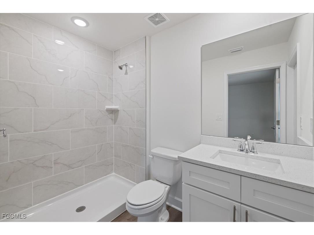 2201 NW 2nd Avenue Cape Coral FL 33993 2025016722 image23