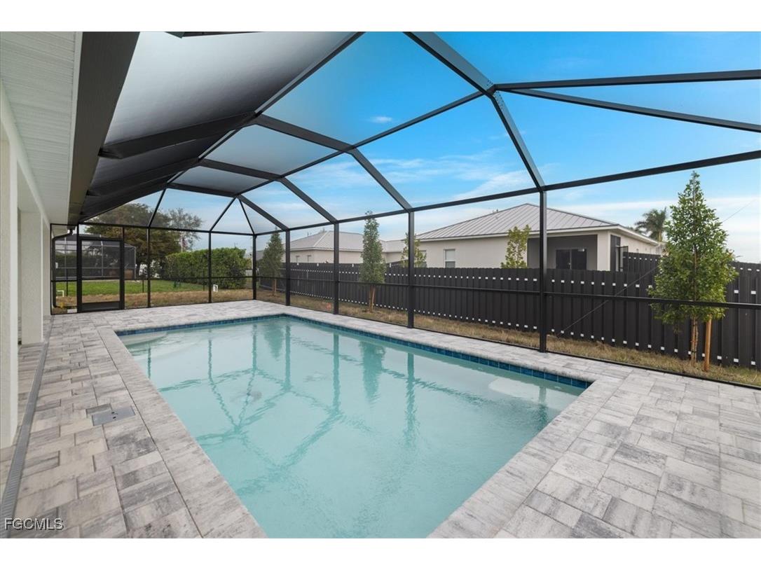2201 NW 2nd Avenue Cape Coral FL 33993 2025016722 image32
