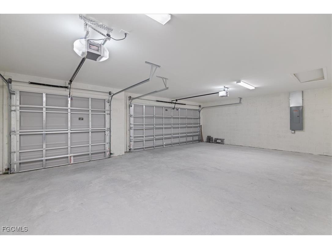 2201 NW 2nd Avenue Cape Coral FL 33993 2025016722 image35