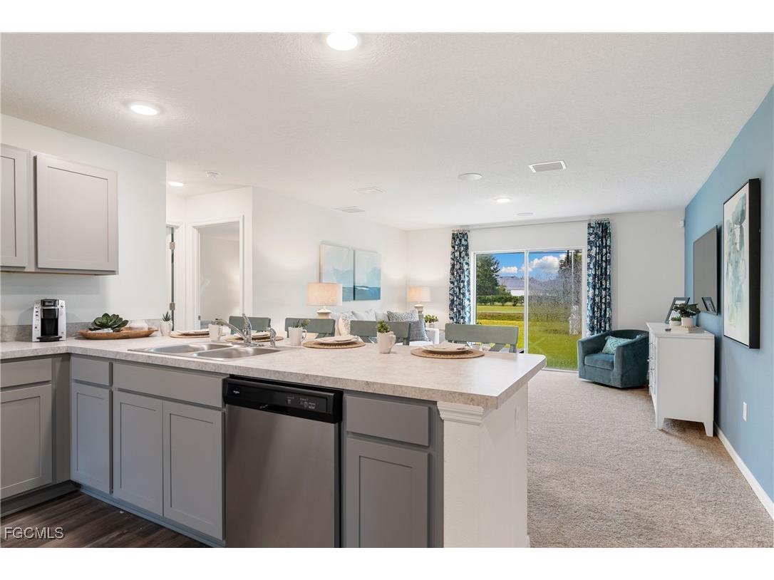 2201 NW 7th Street Cape Coral FL 33993 2025013541 image11