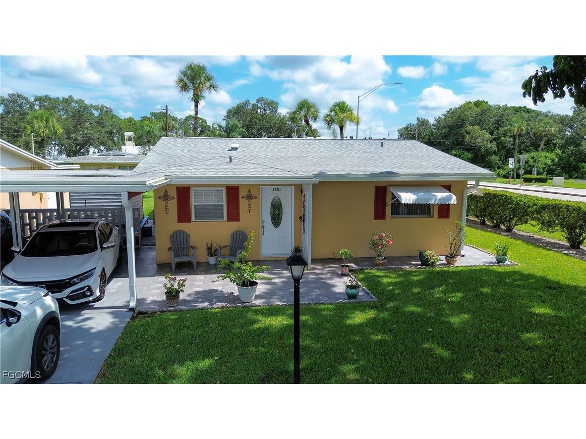 2201 Orchid Road Lehigh Acres FL 33936 225063479 image1