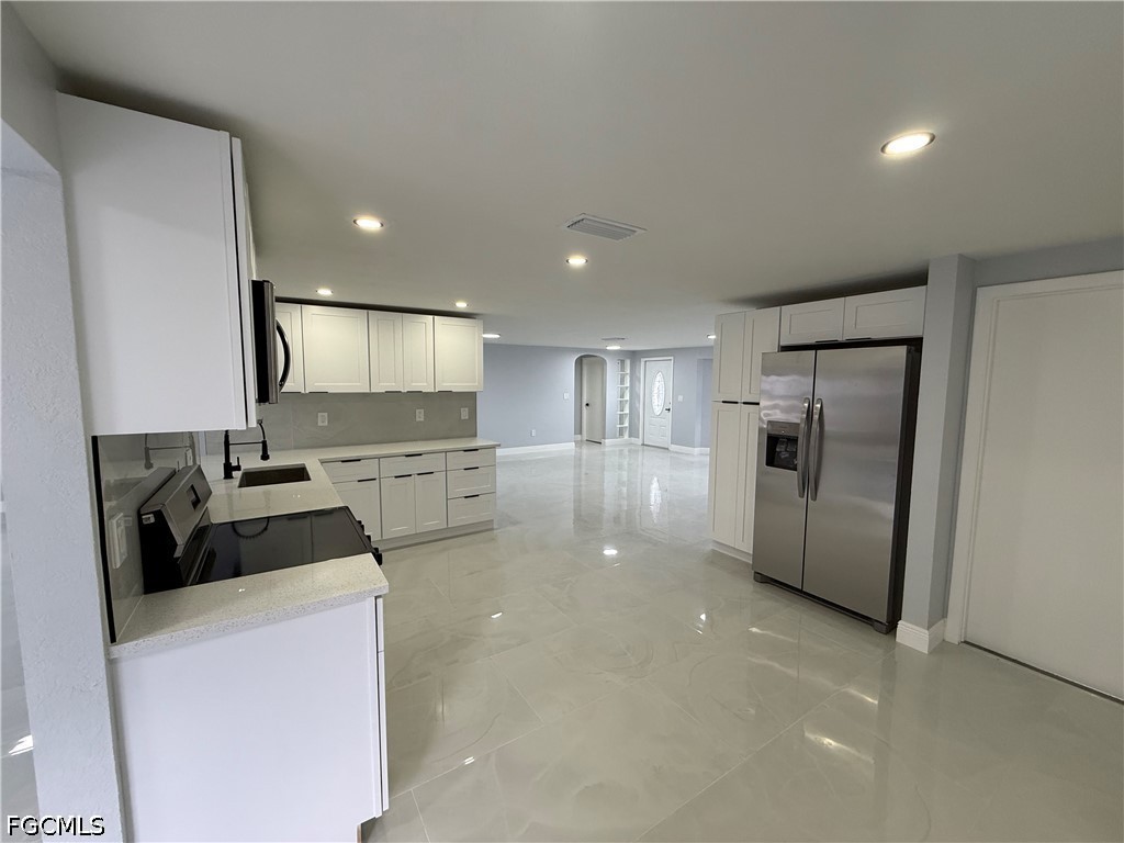 2201 Parkview Drive Fort Myers FL 33905 2026019003 image10