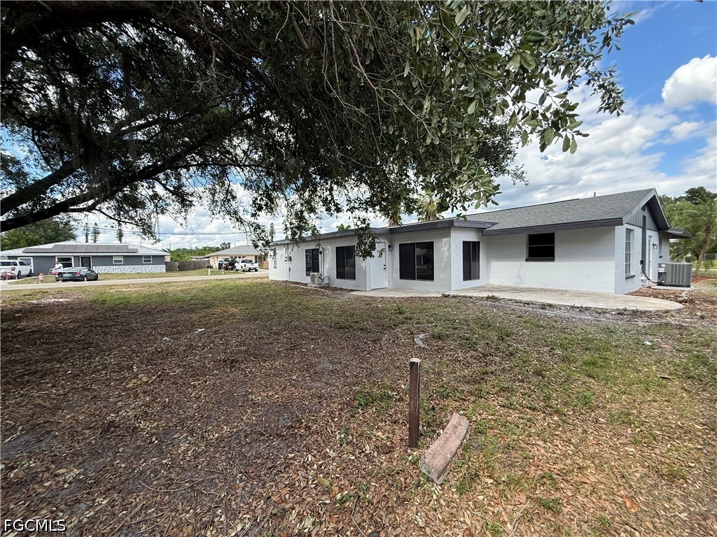 2201 Parkview Drive Fort Myers FL 33905 2026019003 image45
