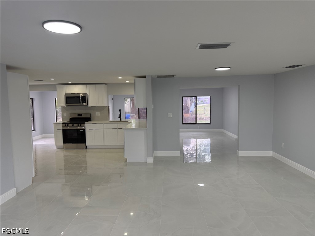 2201 Parkview Drive Fort Myers FL 33905 2026019003 image6