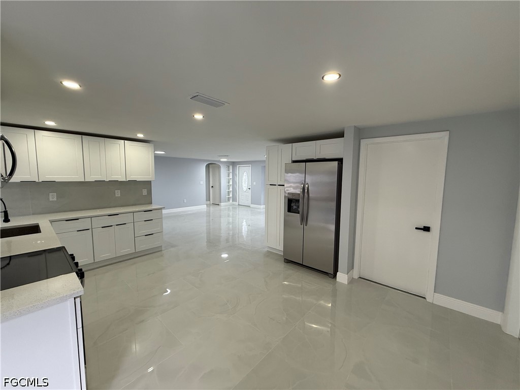 2201 Parkview Drive Fort Myers FL 33905 2026019003 image9