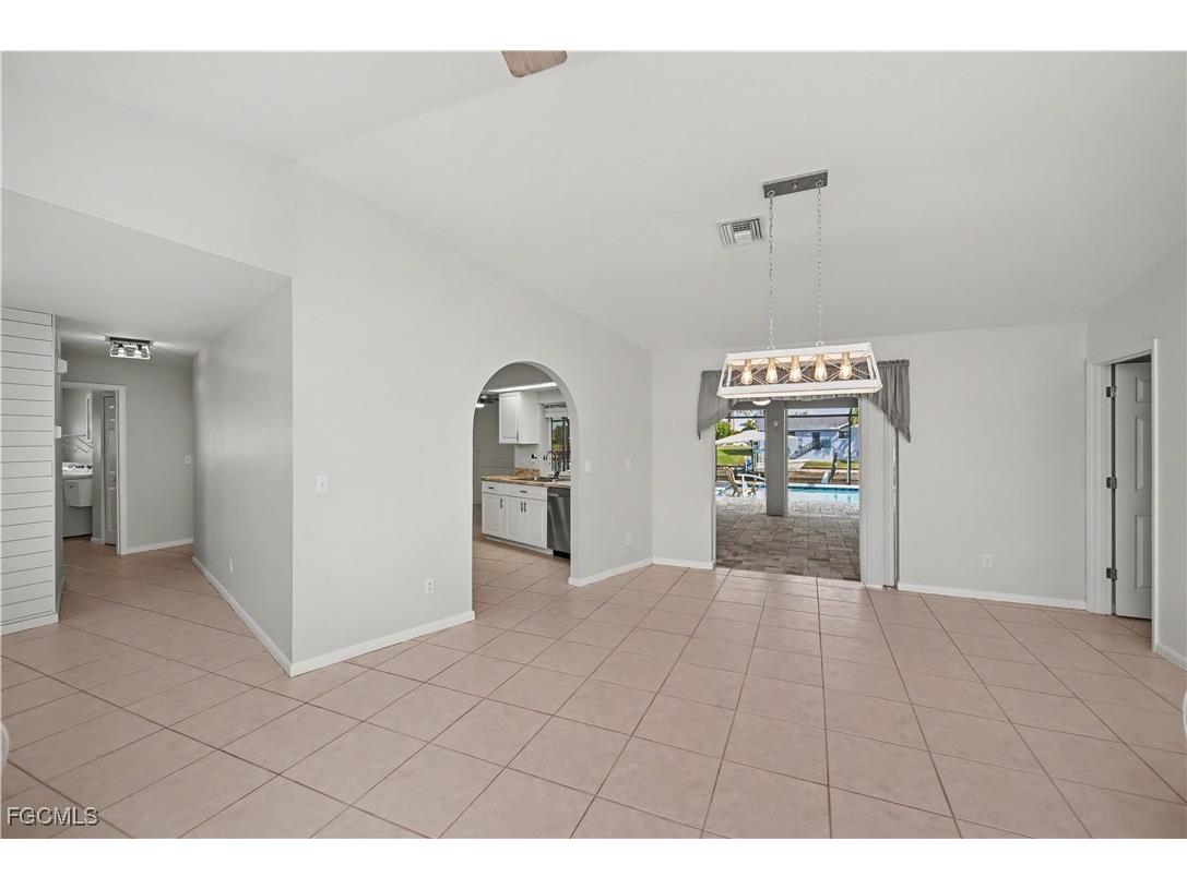 2201 SE 10th Avenue Cape Coral FL 33990 2026004028 image12