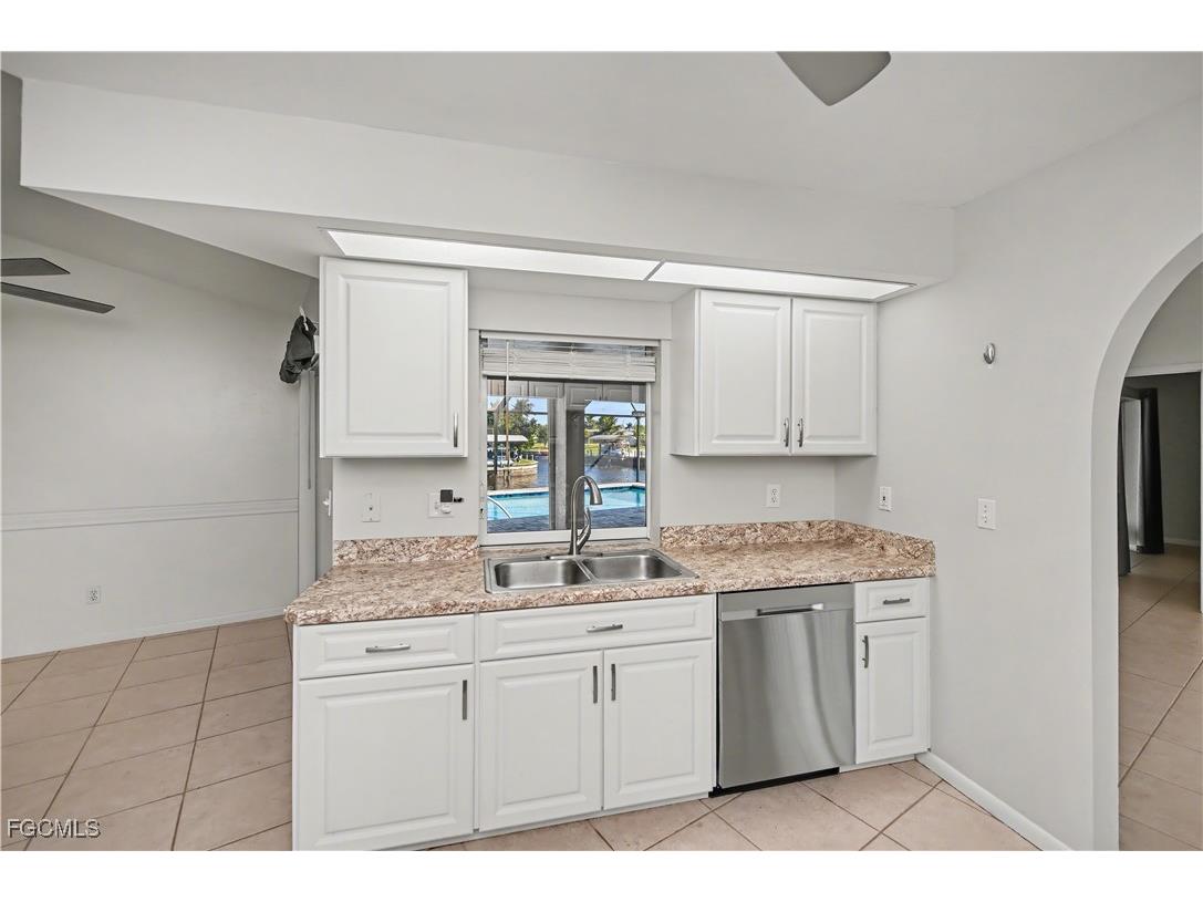 2201 SE 10th Avenue Cape Coral FL 33990 2026004028 image14