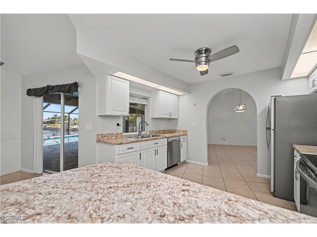 2201 SE 10th Avenue Cape Coral FL 33990 2026004028 image16