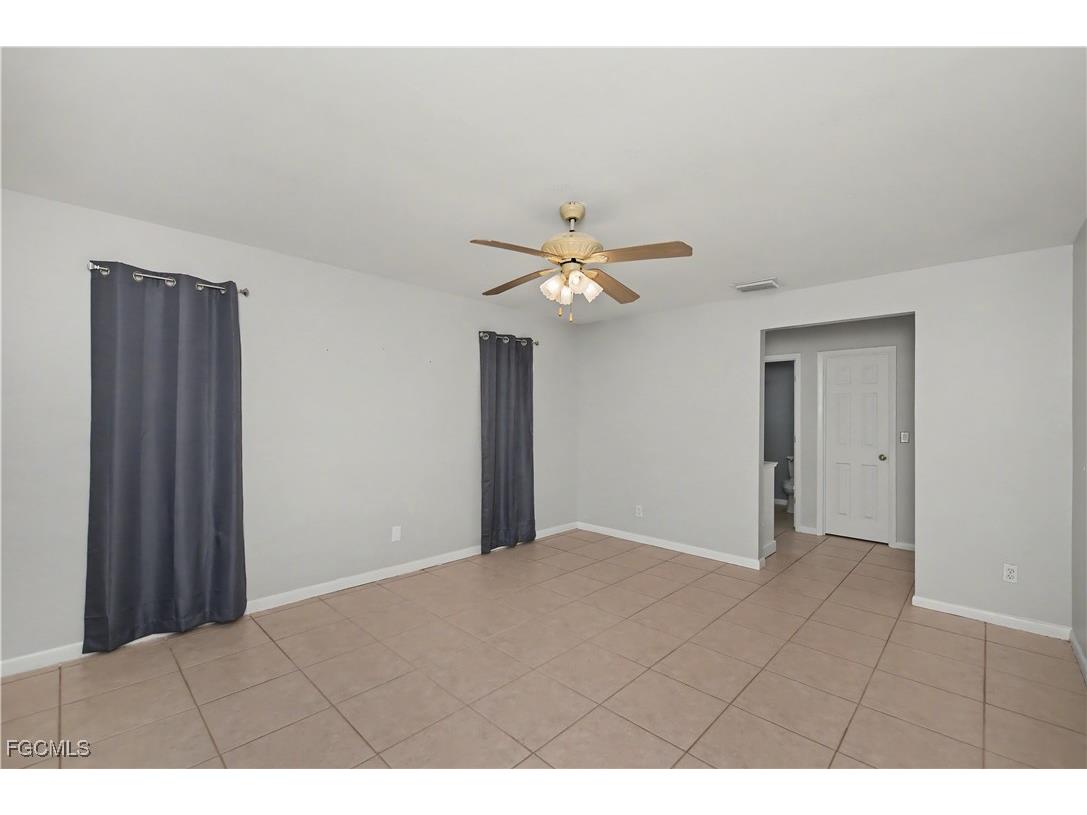 2201 SE 10th Avenue Cape Coral FL 33990 2026004028 image20