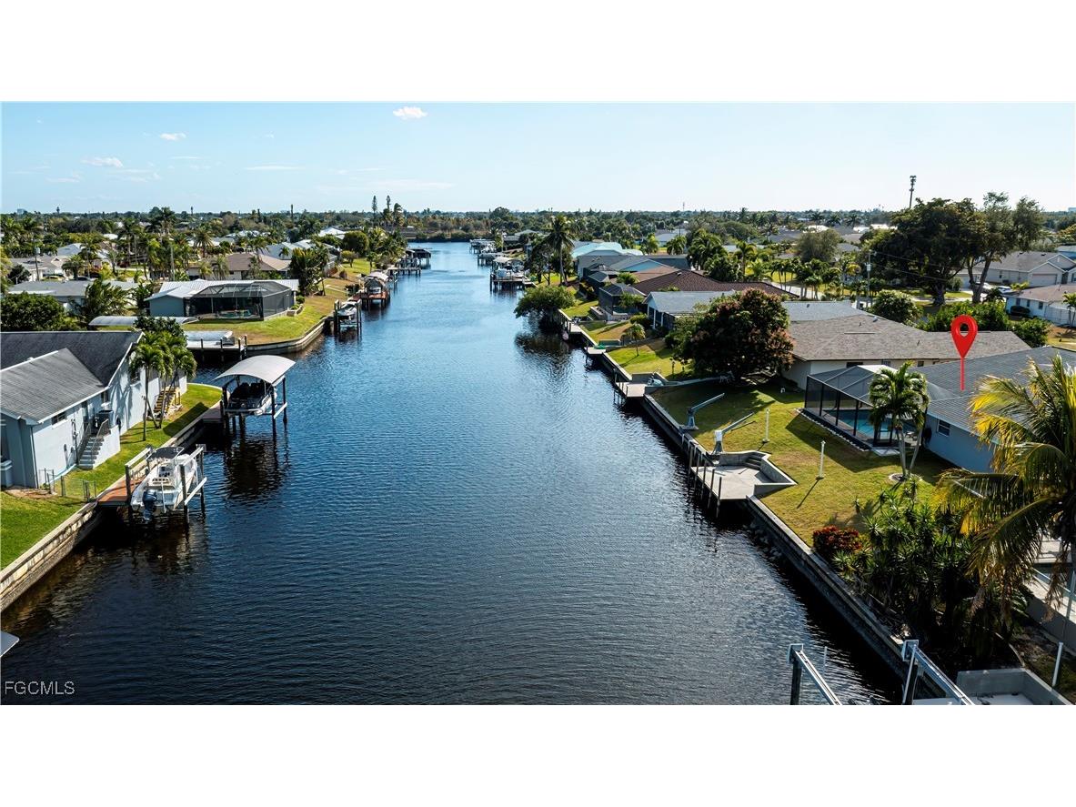 2201 SE 10th Avenue Cape Coral FL 33990 2026004028 image36