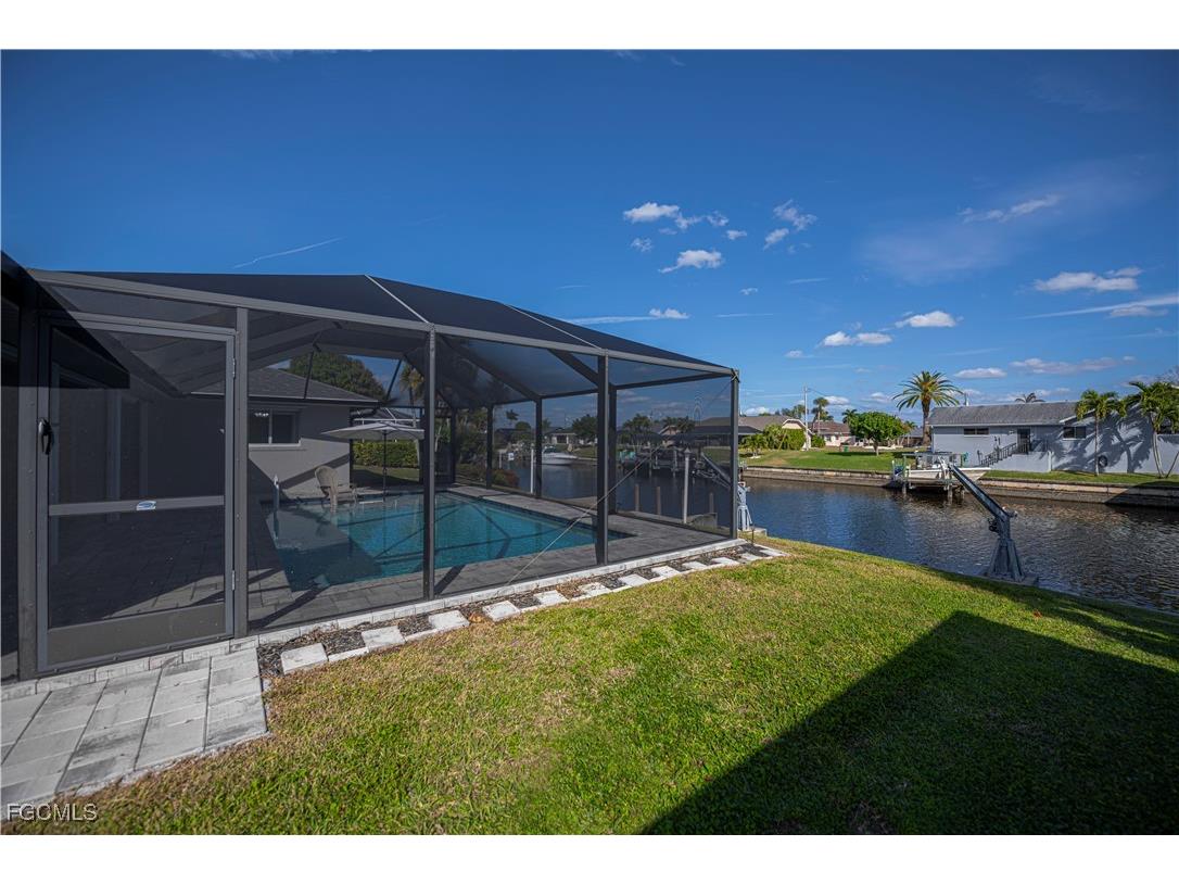 2201 SE 10th Avenue Cape Coral FL 33990 2026004028 image39