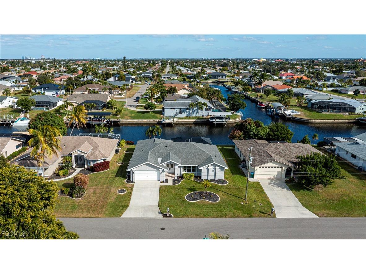 2201 SE 10th Avenue Cape Coral FL 33990 2026004028 image42