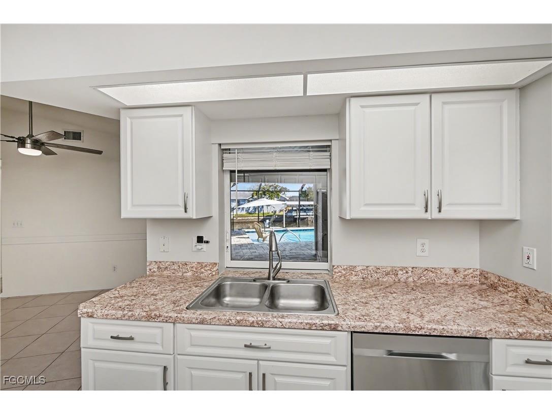 2201 SE 10th Avenue Cape Coral FL 33990 2026004028 image5
