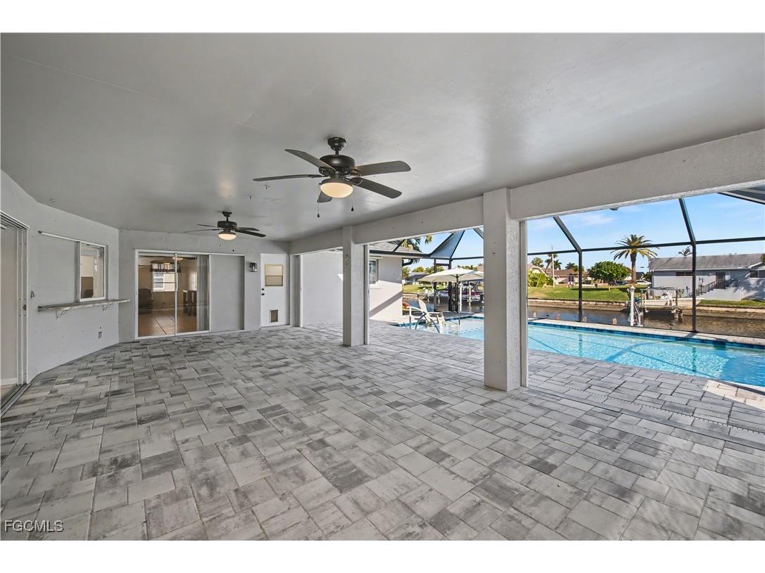 2201 SE 10th Avenue Cape Coral FL 33990 2026004028 image7