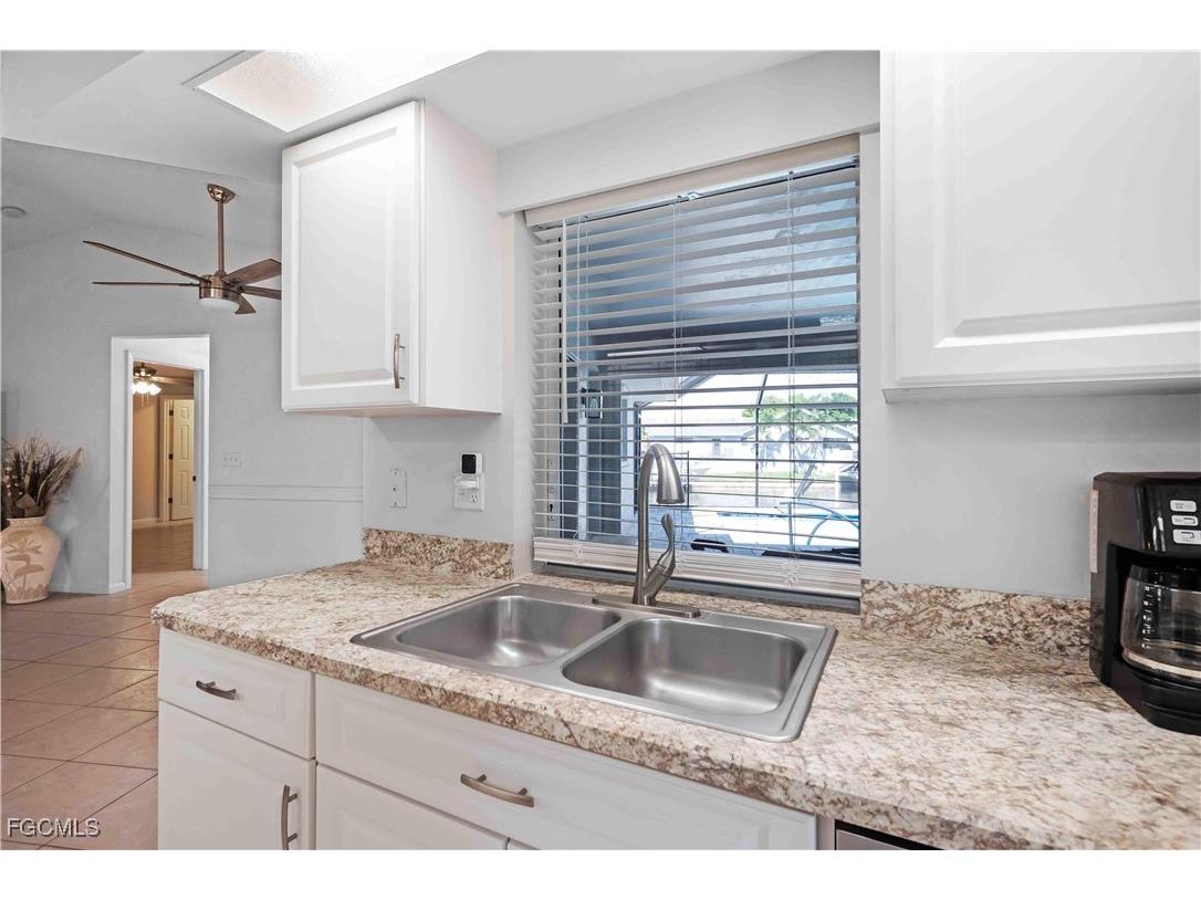2201 SE 10th Avenue Cape Coral FL 33990 224033697 image14