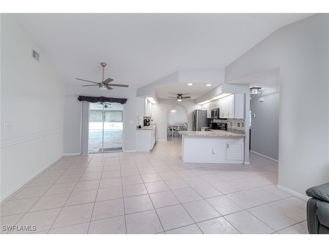 2201 SE 10th Avenue Cape Coral FL 33990 224033697 image16