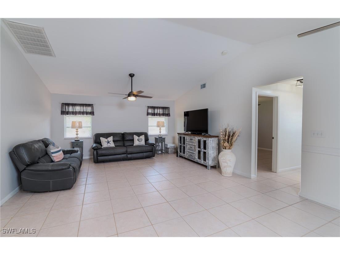 2201 SE 10th Avenue Cape Coral FL 33990 224033697 image17