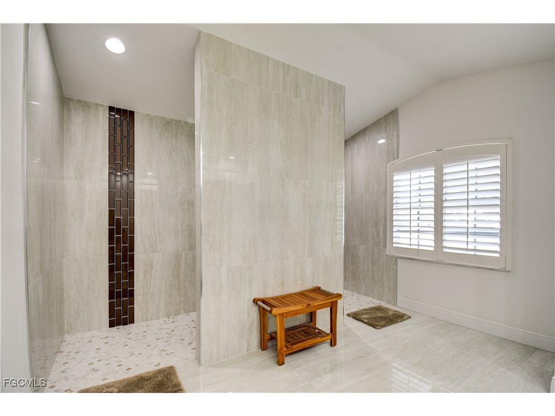 2201 SE 17th Place Cape Coral FL 33990 2026003765 image13