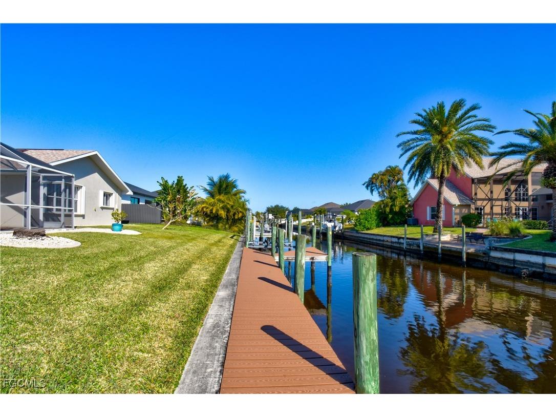 2201 SE 17th Place Cape Coral FL 33990 2026003765 image38