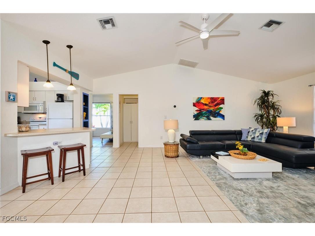 2201 SE 5th Avenue Cape Coral FL 33990 2026010069 image16