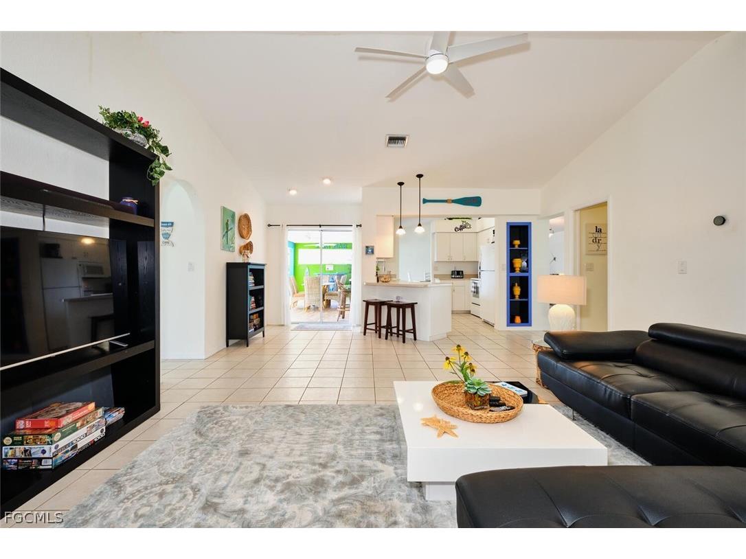 2201 SE 5th Avenue Cape Coral FL 33990 2026010069 image19