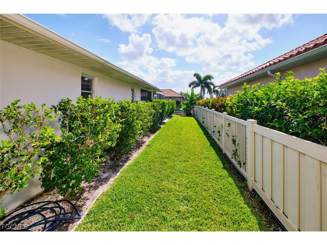 2201 SE 5th Avenue Cape Coral FL 33990 2026010069 image48