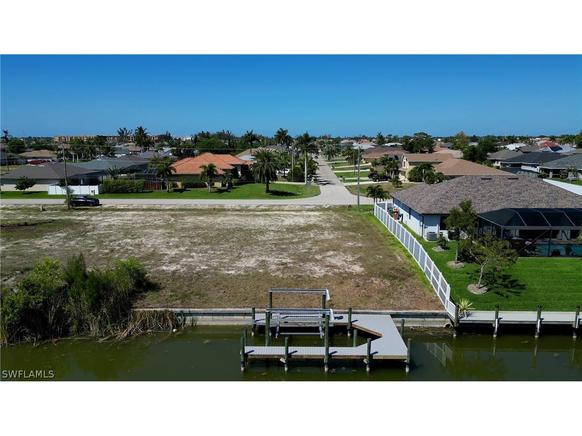 2201 SW 17th Place Cape Coral FL 33991 224026765 image1