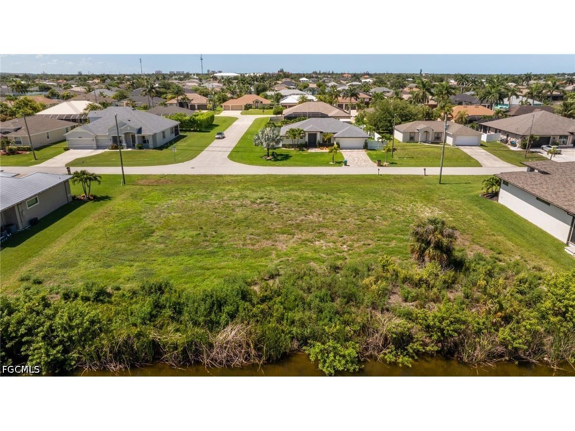2201 SW 28th Terrace Cape Coral FL 33914 2026026016 image13