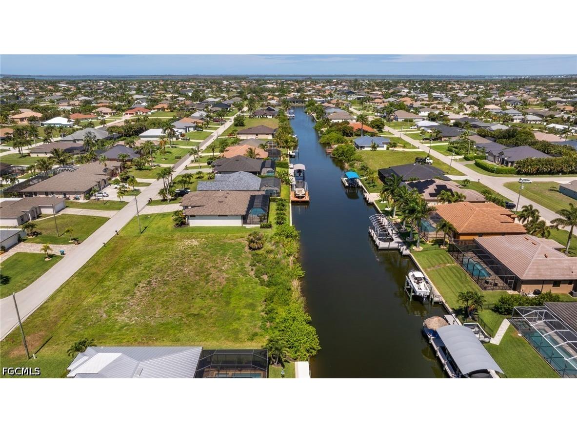 2201 SW 28th Terrace Cape Coral FL 33914 2026026016 image15