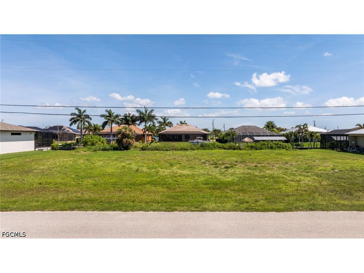 2201 SW 28th Terrace Cape Coral FL 33914 2026026016 image25