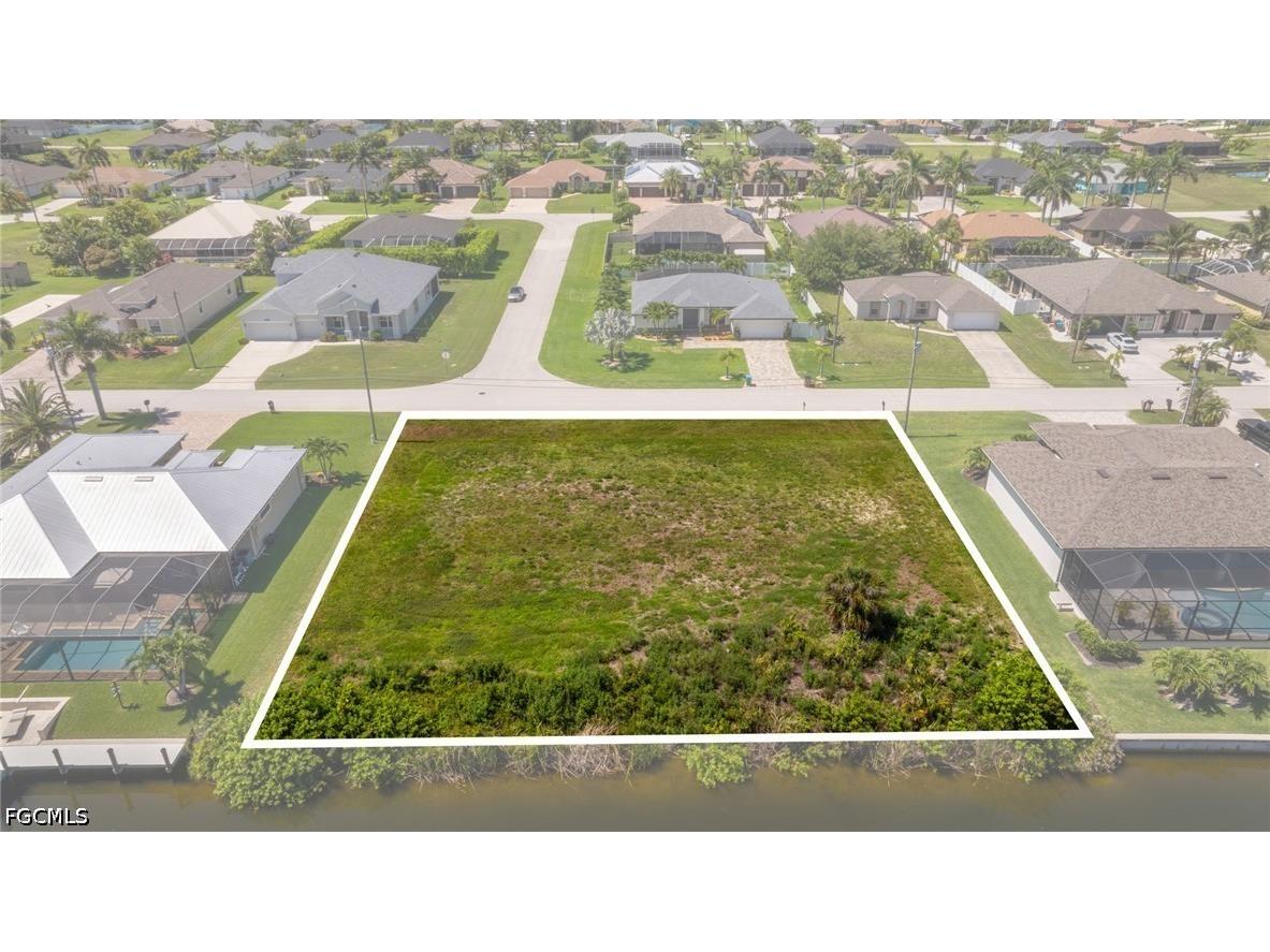 2201 SW 28th Terrace Cape Coral FL 33914 2026026016 image9