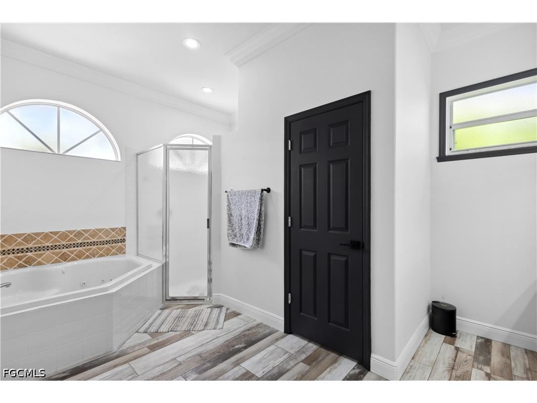 2202 Grove Drive Naples FL 34120 2026020146 image25