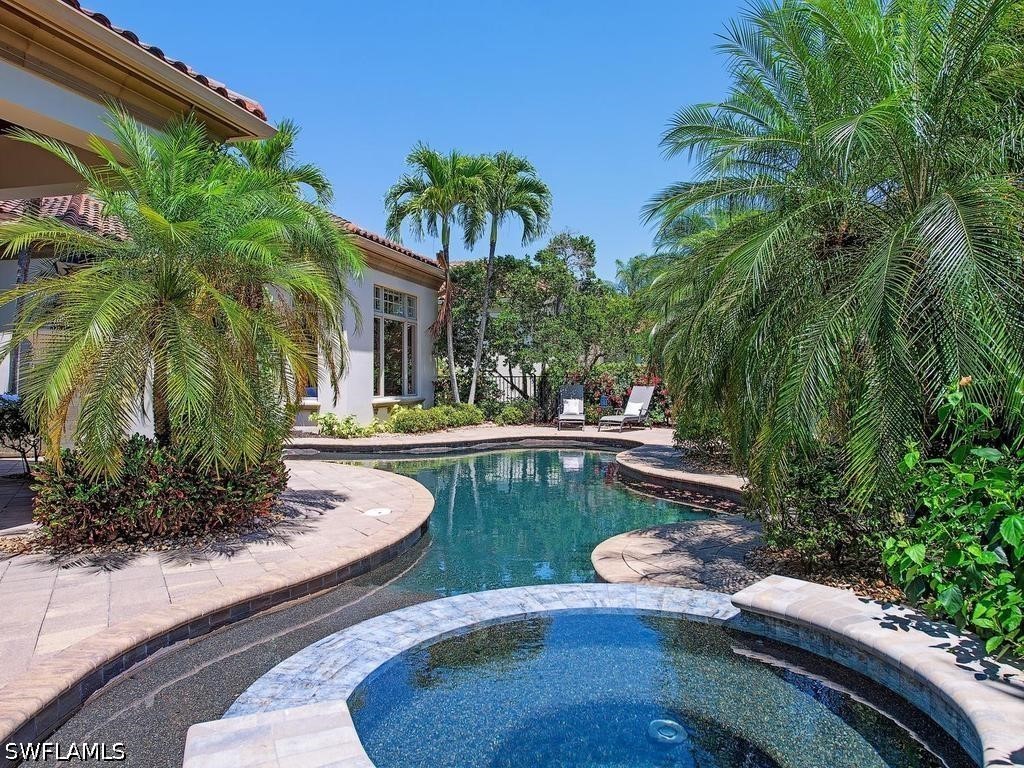 2202 Miramonte Way Naples FL 34105 226016812 image3