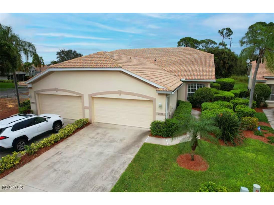 2203 Carnaby Court Lehigh Acres FL 33973 2025005340 image1