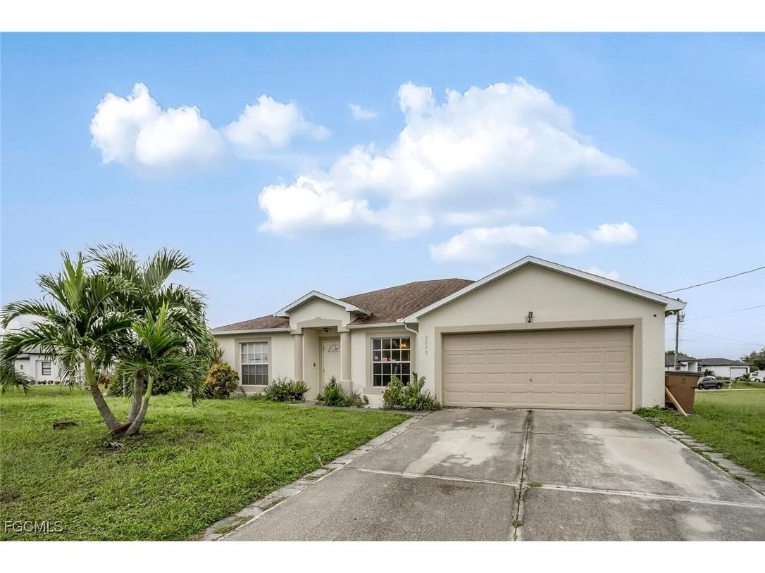 2203 Christopher Avenue N Lehigh Acres FL 33971 2025014776 image1