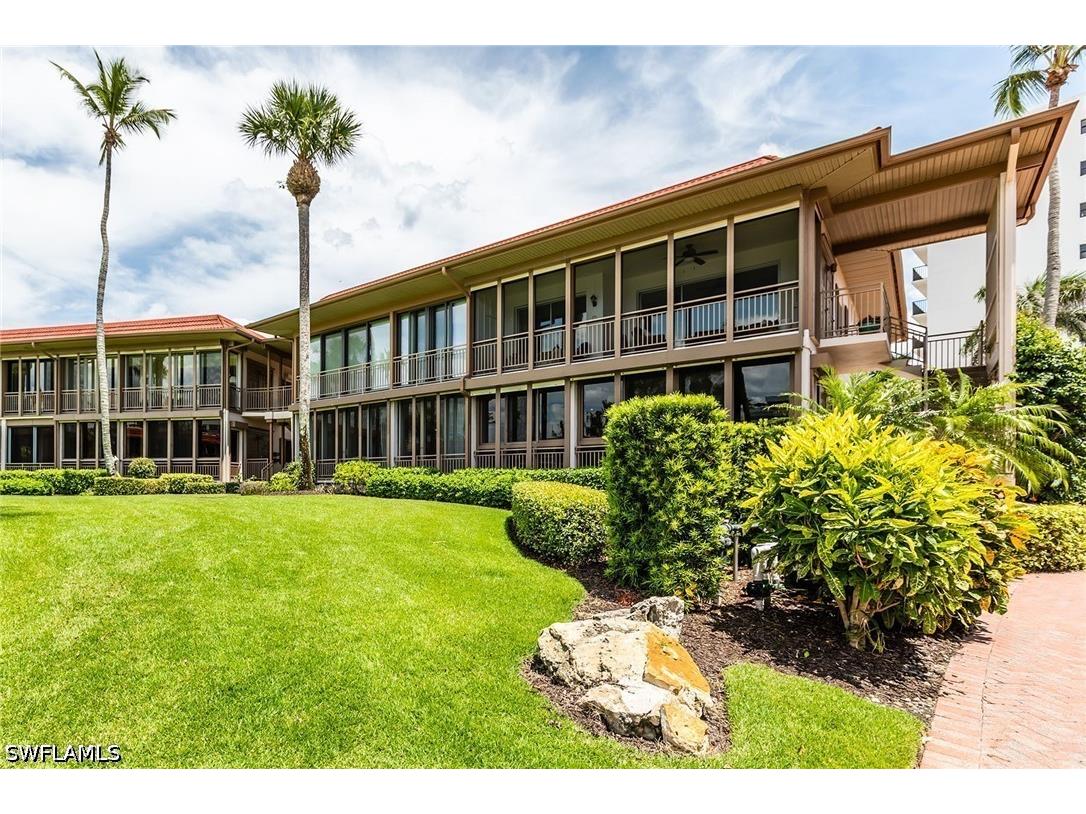 2203 Gulf Shore Boulevard N #E1 Naples FL 34102 226013483 image2